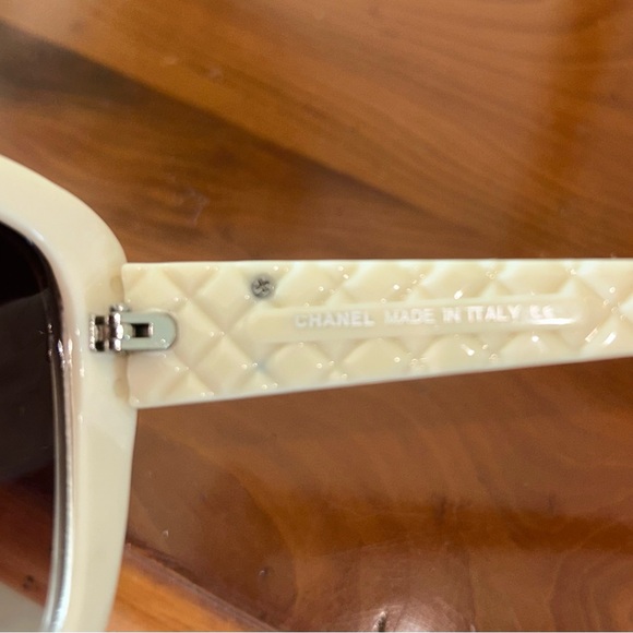 CHANEL Black Sunglasses w/ Box New - Picture 5 of 7